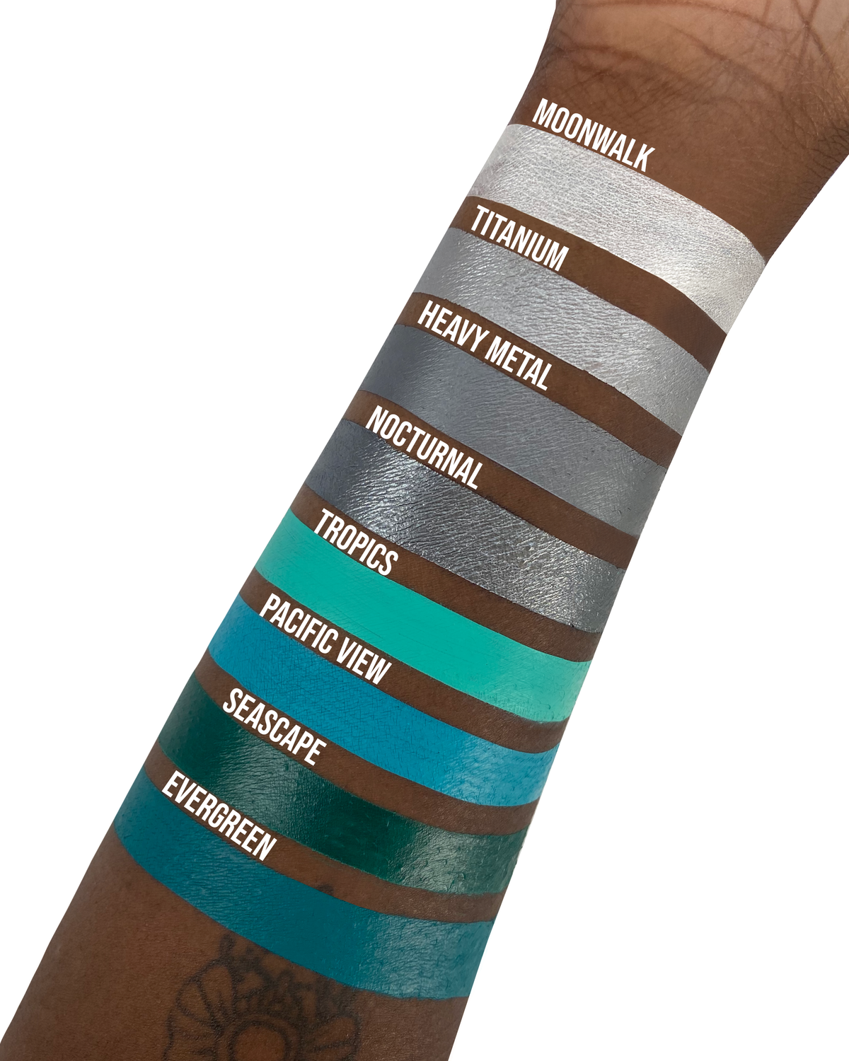 Gavissi Beauty - "TITANIUM" SINGLE LINER PAN (METALLIC)