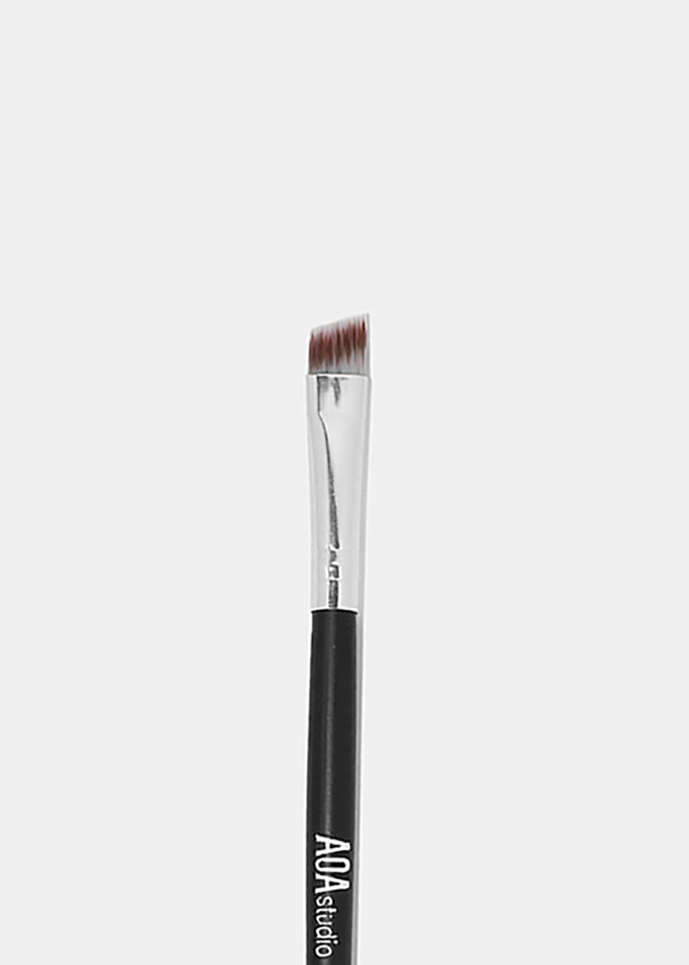 E114: Angled Brow Brush