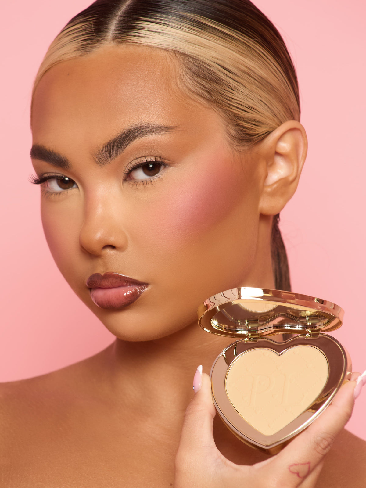Under-Eye Brightening Powder