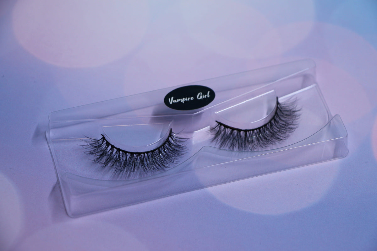 Curst Kosmetics - Vampire Girl Lashes