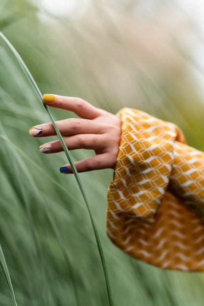 Bonmuz - Tangerine Garden | Soft & Durable Press-On Nails