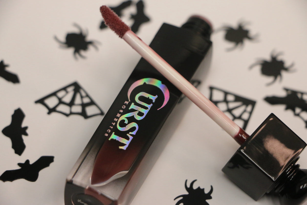 Curst Kosmetics - Lip Gloss Potion - Vampires Blood