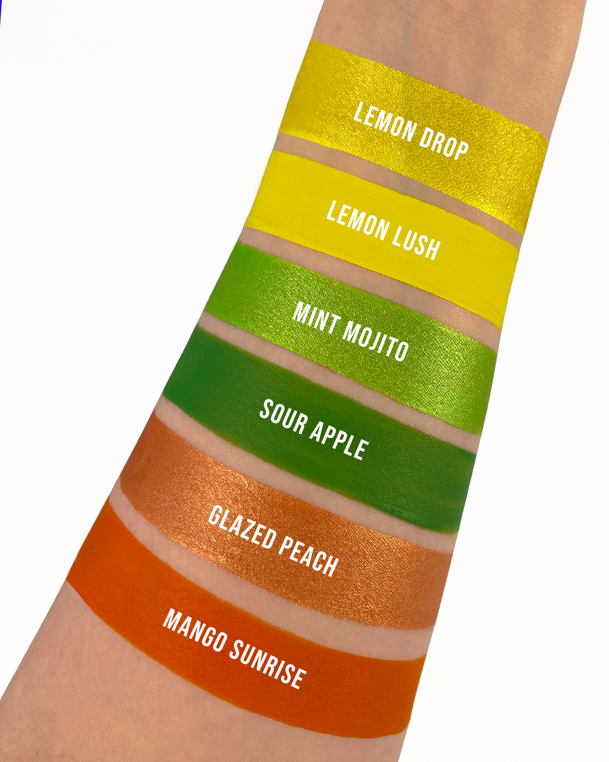 Gavissi Beauty - "GLAZED PEACH" RETRO LINER